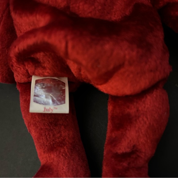 Ty Beanie Baby “Happy Birthday” the July Birthday Bear Wearing a Party Hat! - Picture 4 of 6